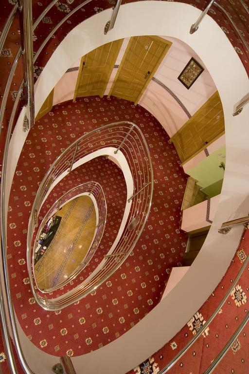 Hotel Alexander'S Nitra Zewnętrze zdjęcie