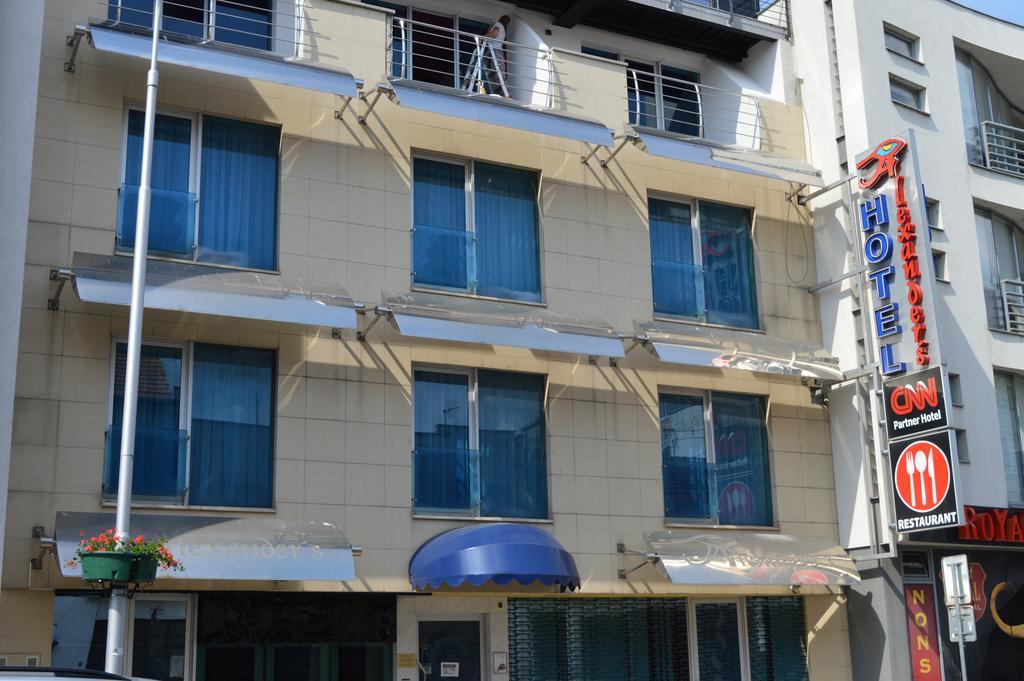 Hotel Alexander'S Nitra Zewnętrze zdjęcie