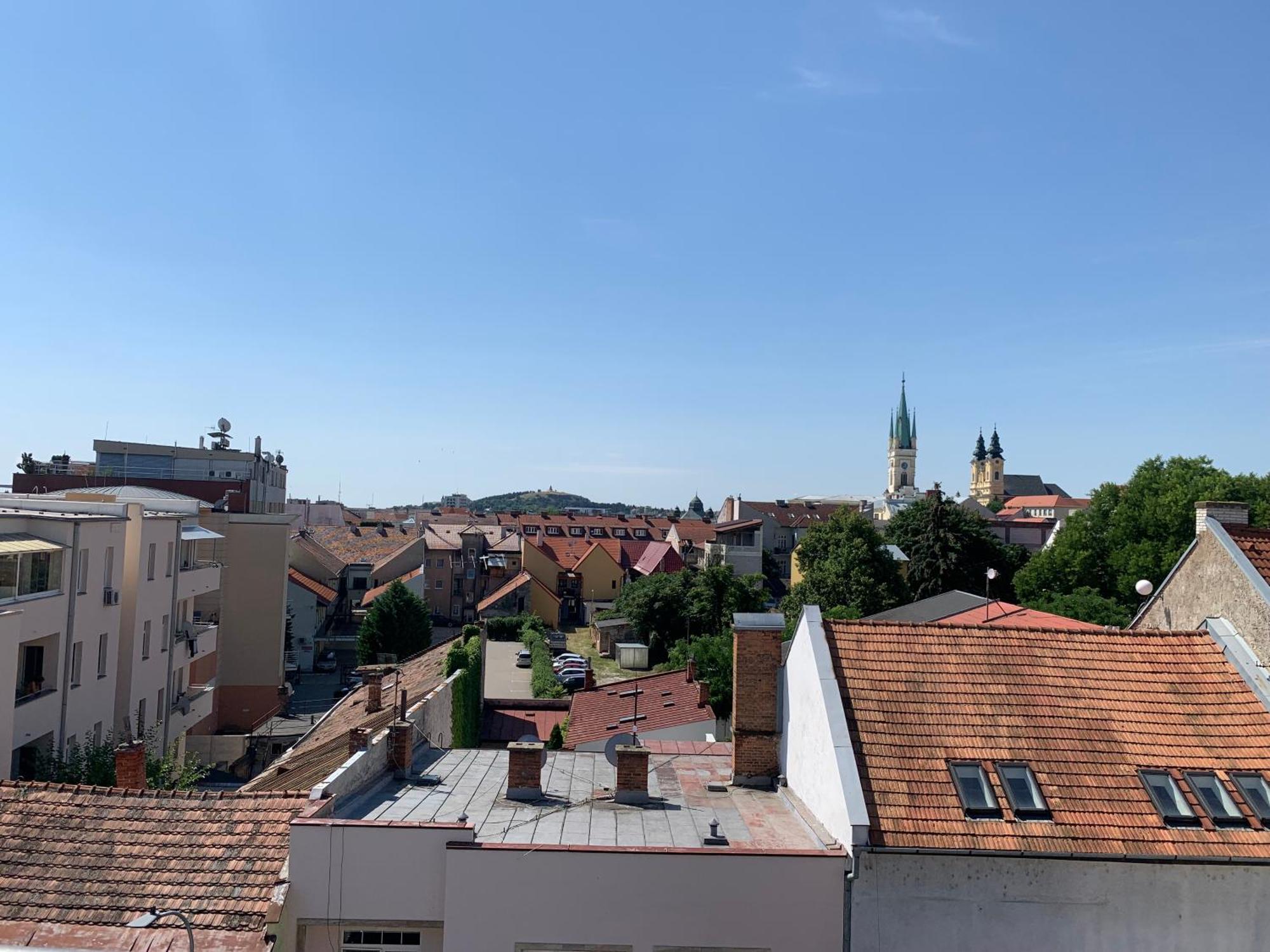 Hotel Alexander'S Nitra Zewnętrze zdjęcie