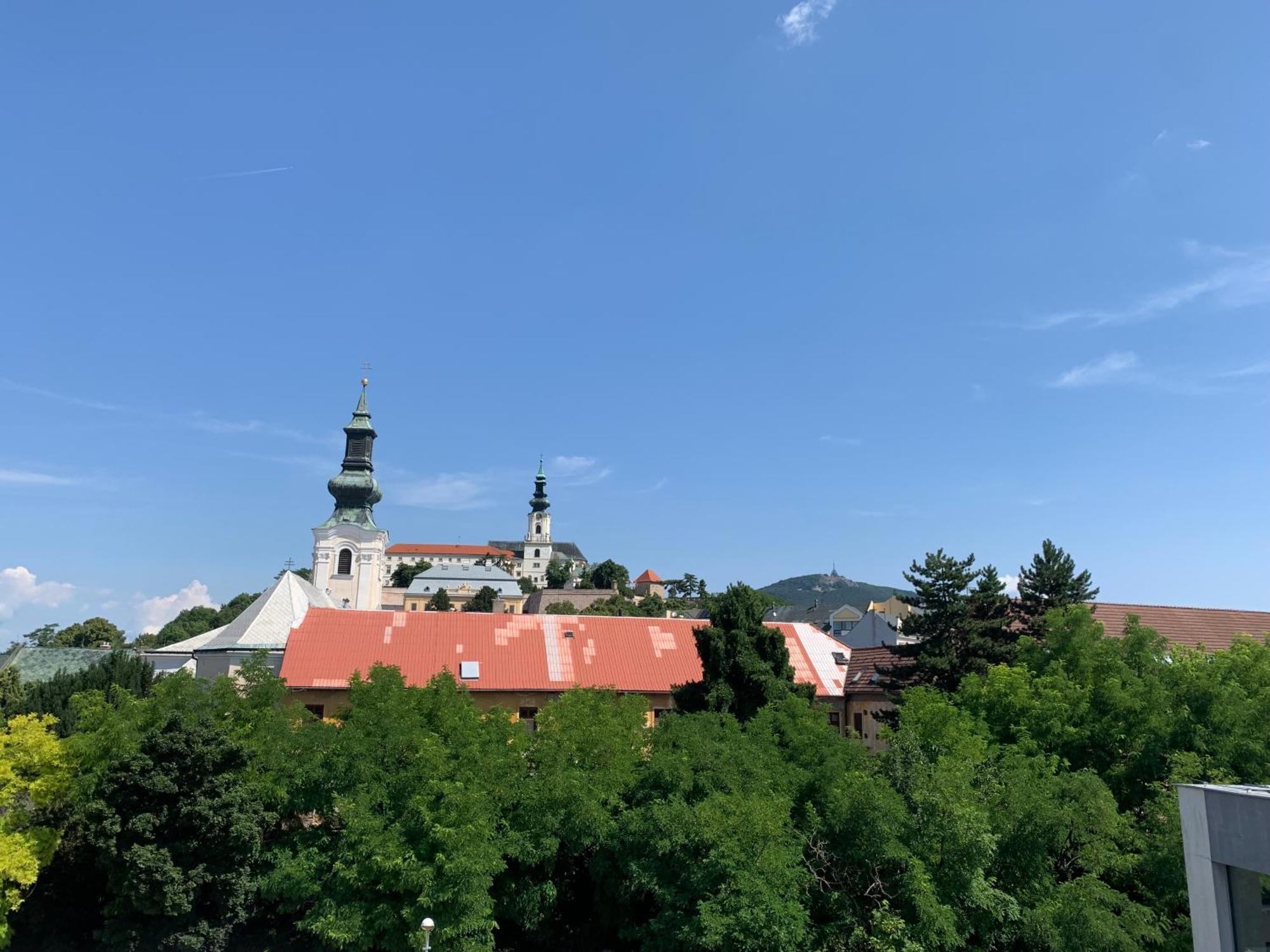 Hotel Alexander'S Nitra Zewnętrze zdjęcie