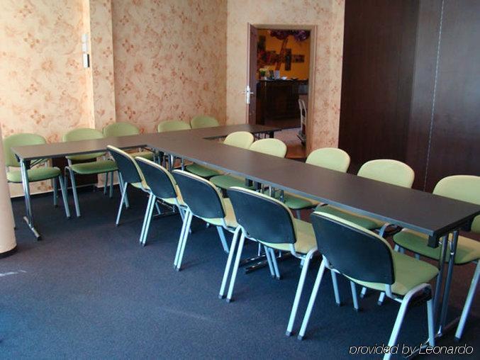 Hotel Alexander'S Nitra Udogodnienia zdjęcie
